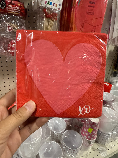 Fluttering Heart Valentine Napkins 16pcs