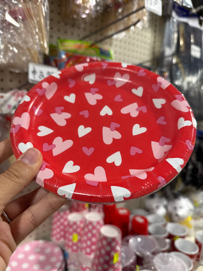 Fluttering Hearts Plates 7" 8pcs