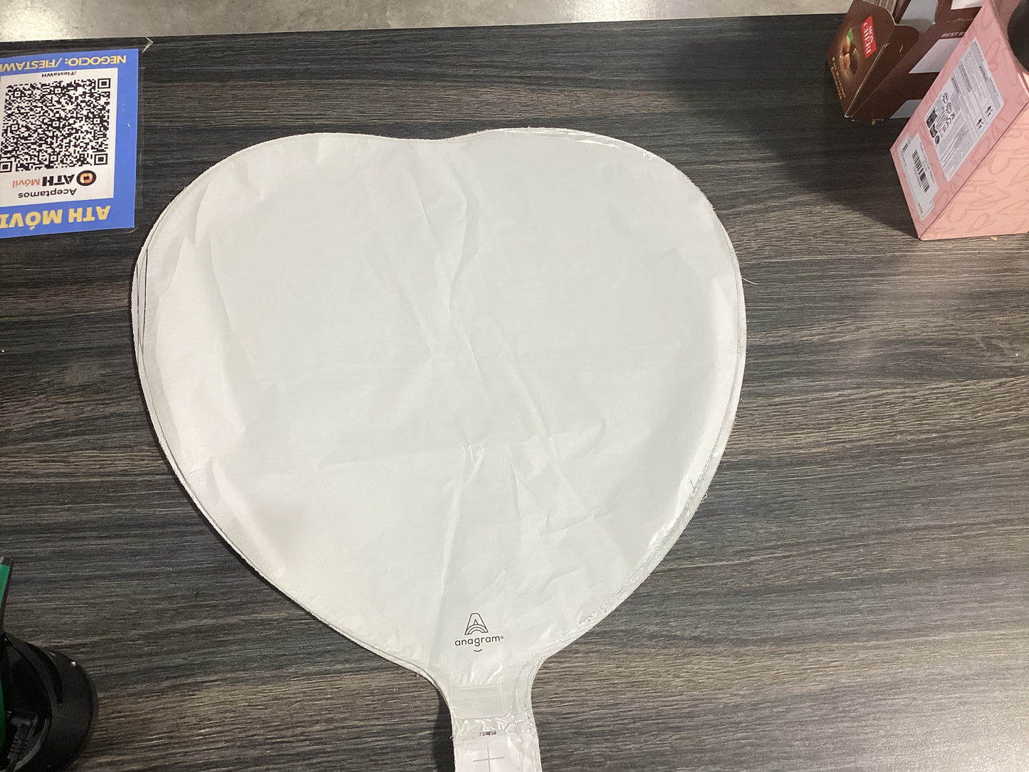 GLOBO CORAZÓN WHITE/BLANCO