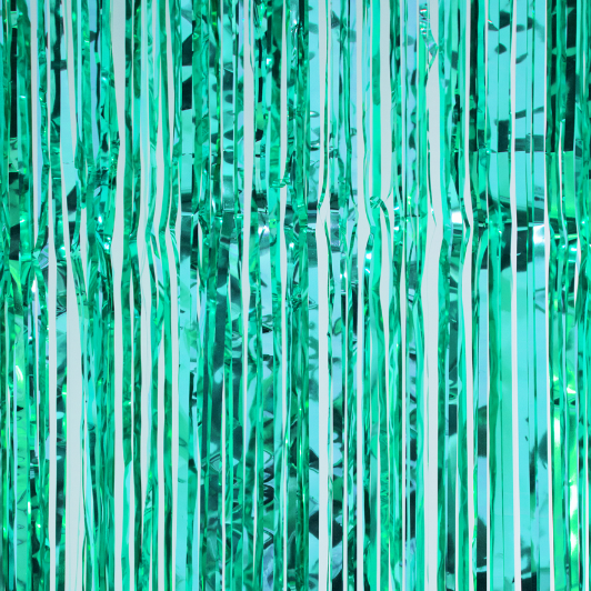 Metallic Foil Fringe Curtain 96”x46” - Todos los Colores