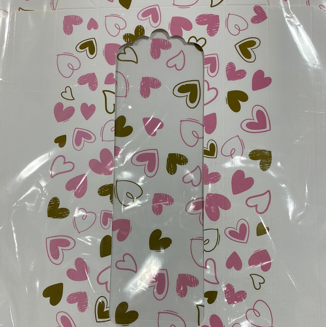 CAJA FRESAS CON TAPA CORAZONES EMPACADA ECO AMIGABLE