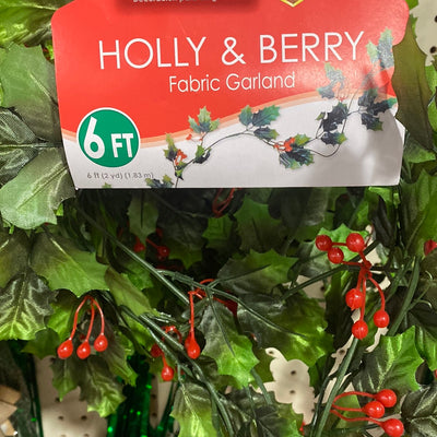 Xmas Holly & Berry Garland