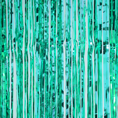 Metallic Foil Fringe Curtain 96”x46” - Todos los Colores