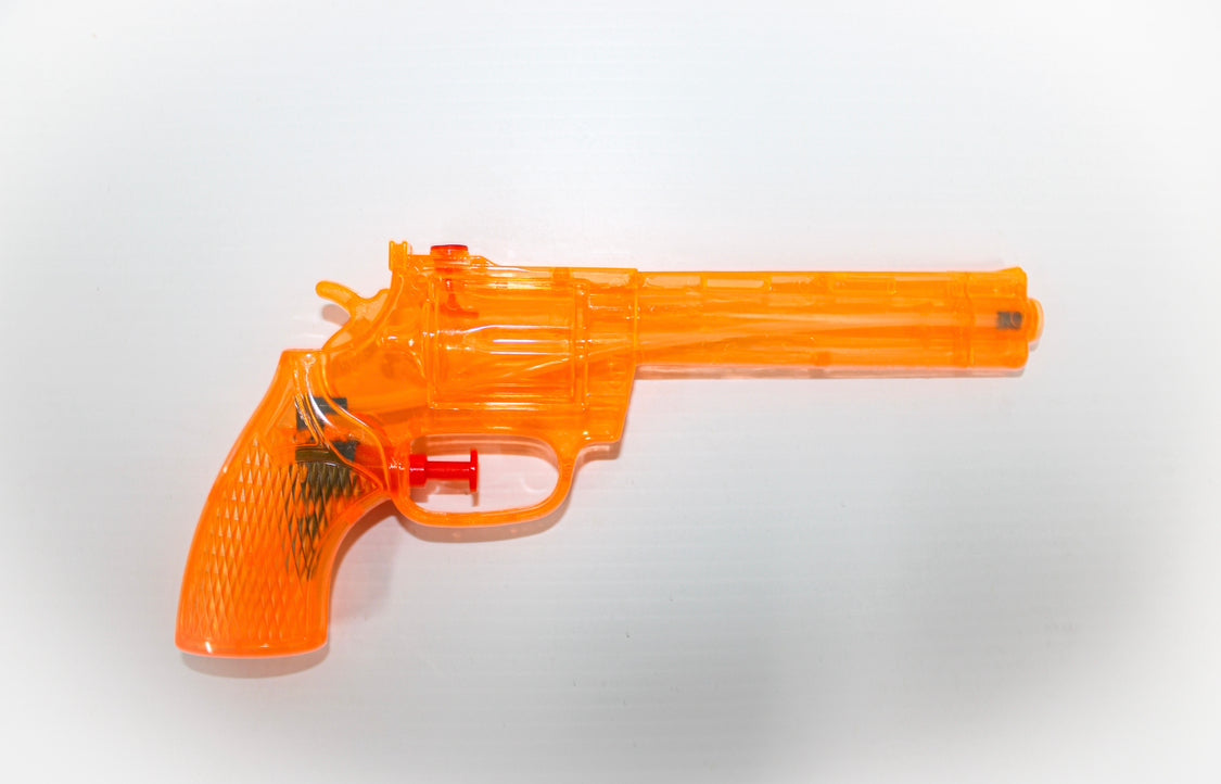 Water Gun/ Pistolas de Agua