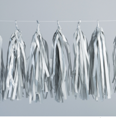 Guirnaldas de Borlas Plateadas